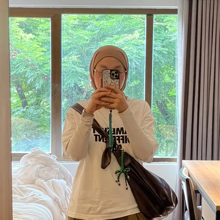 @liasupersleepyy