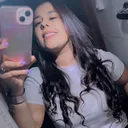 @vane_larrosa