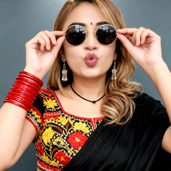 shanthiniz