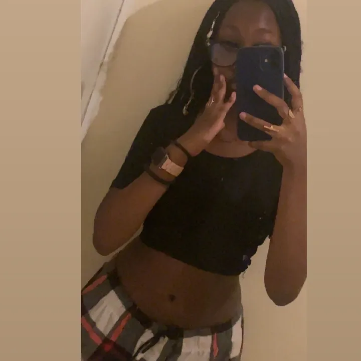 @z4urii_
