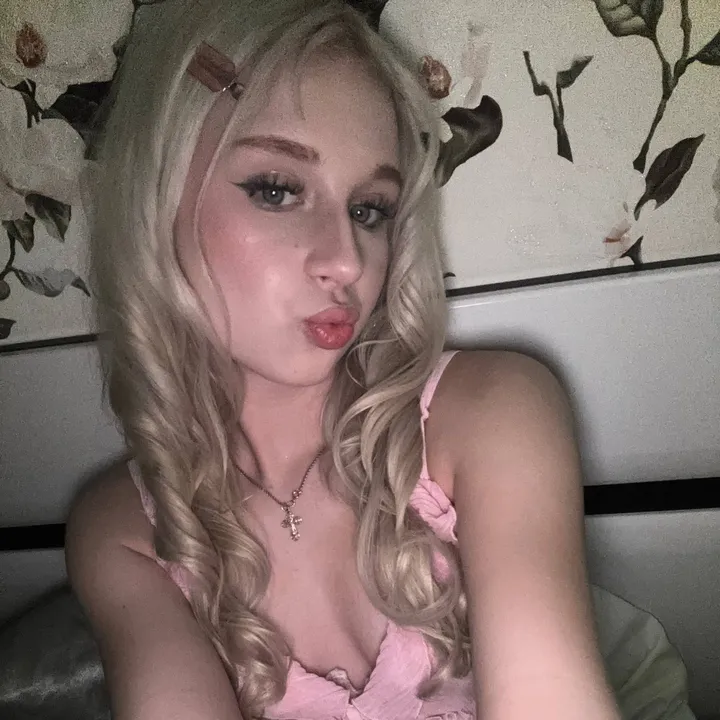@poshlaublondinka
