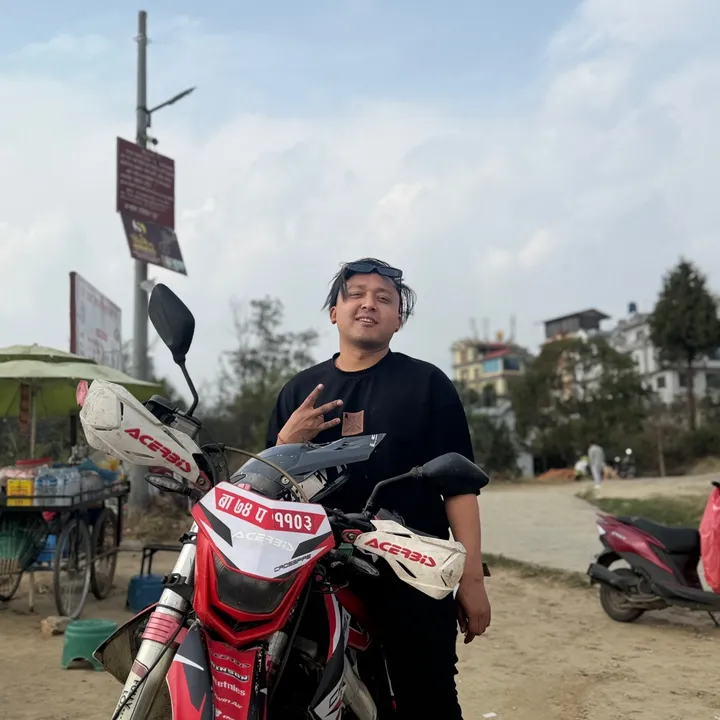 nishoolxettri