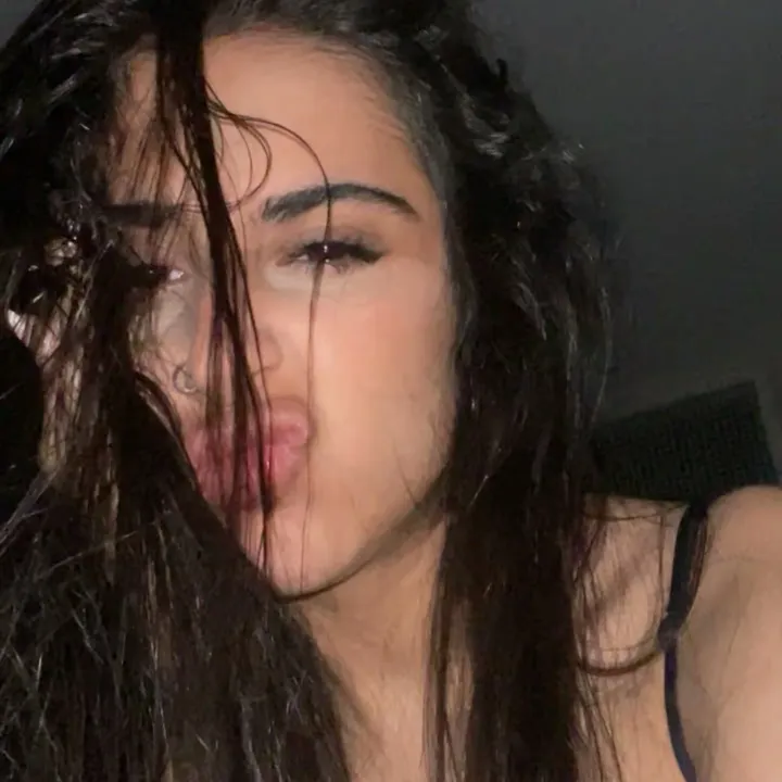 @dianaliravii