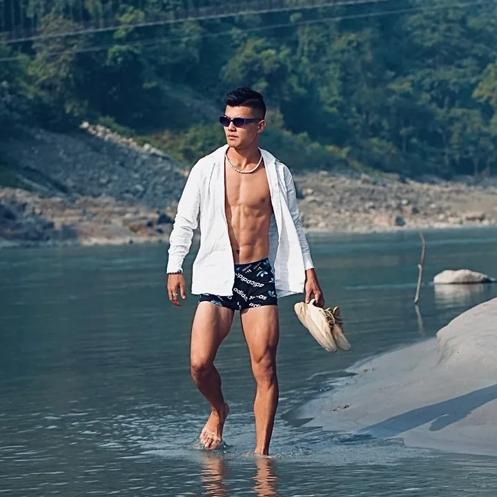 @aronthapa10