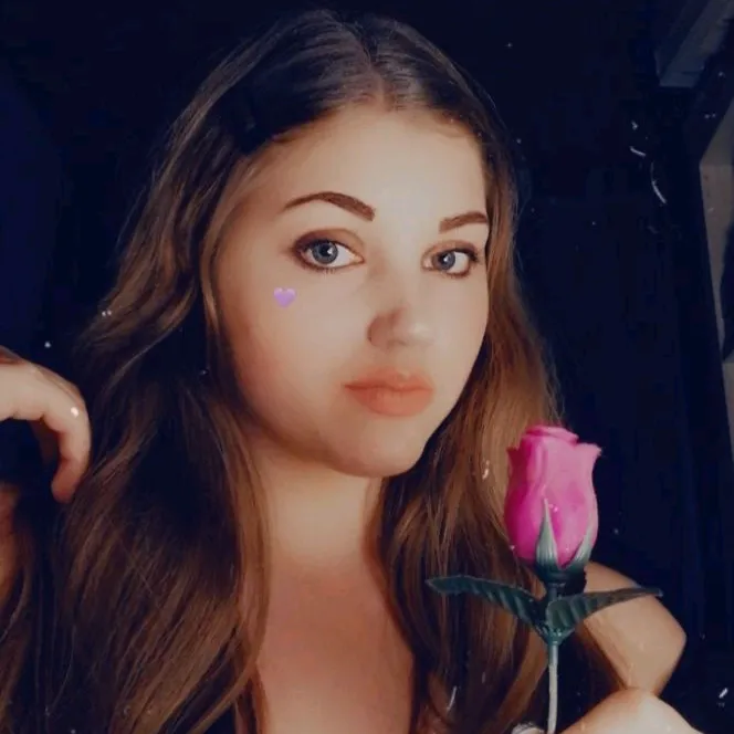 @_alinaa.br