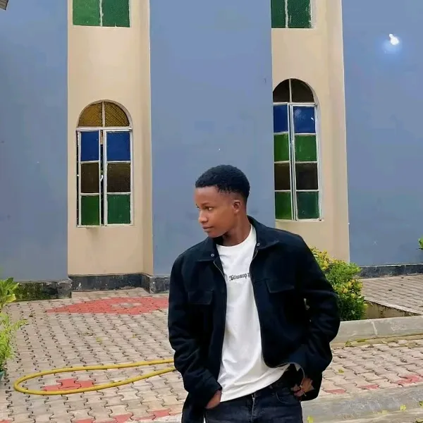 @meek_town