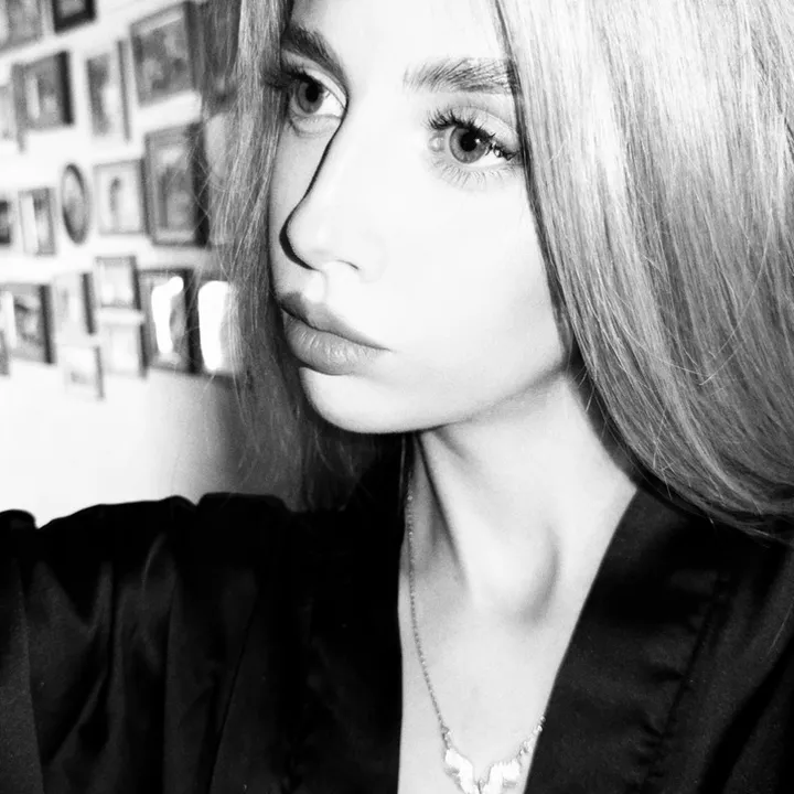 arinakazak_