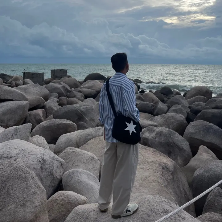 @1chaistingtamcaitay
