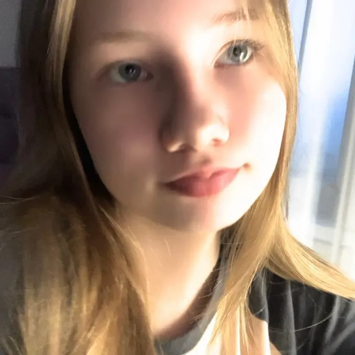 @megapolly