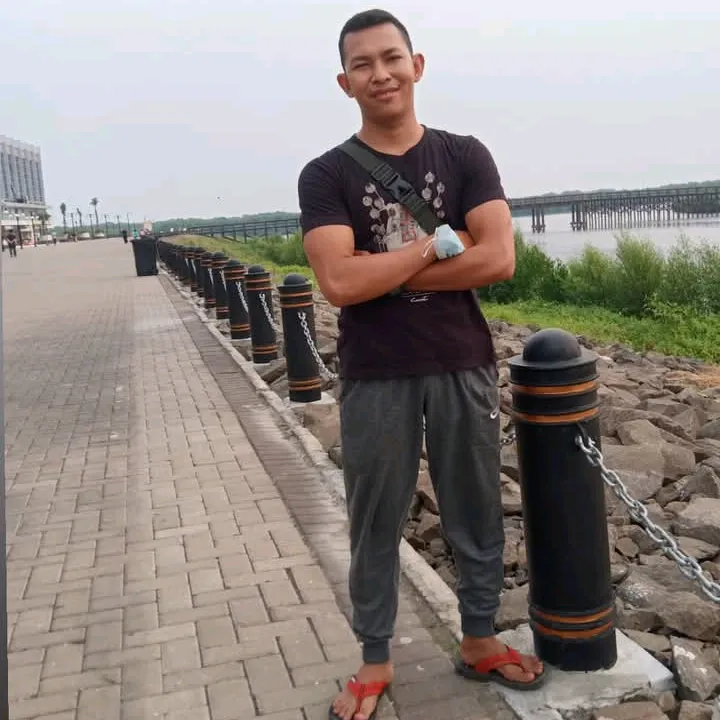 fajarseafoodpluit