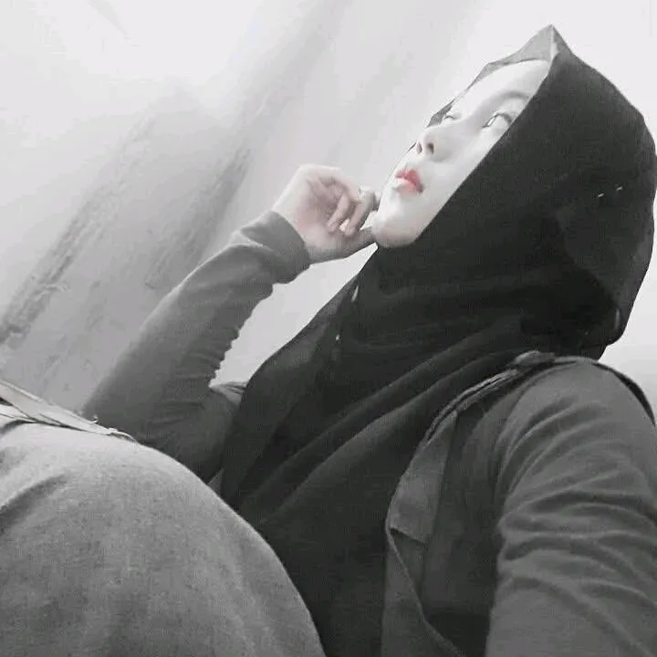 @vaazhr14
