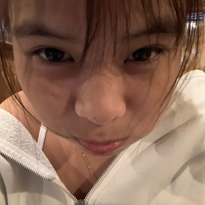 @bellaungui