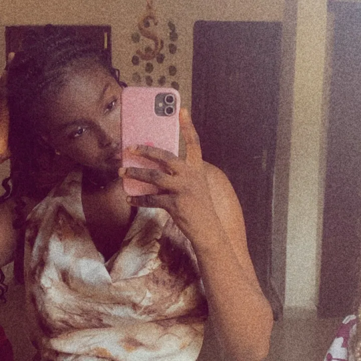evie_glow