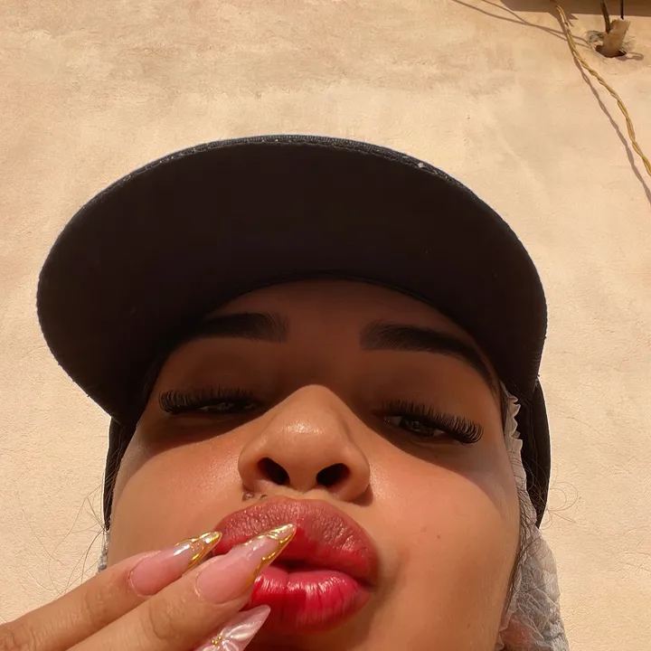 @iamclaradesouza