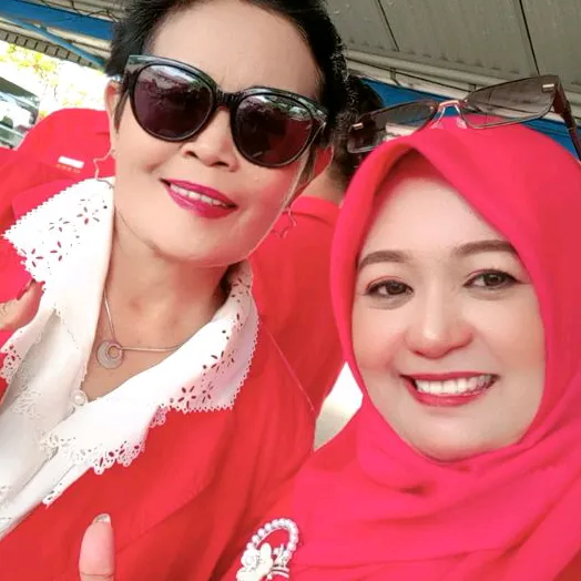 @niniindahbest82