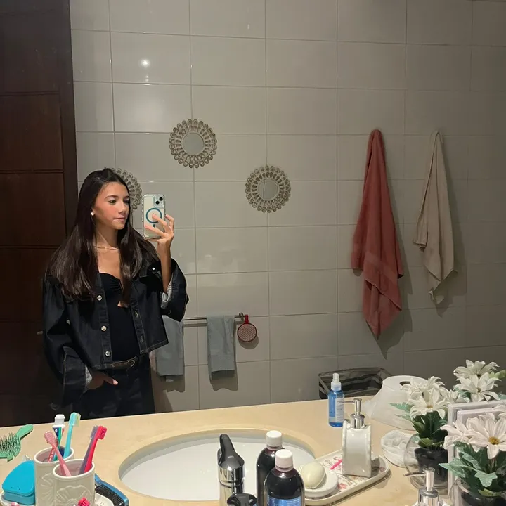 @camila_awad