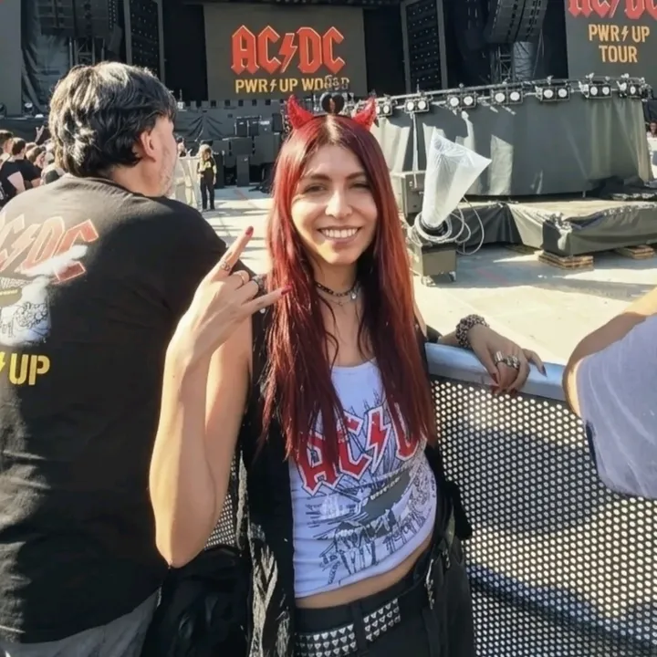 lachica.delosconciertos