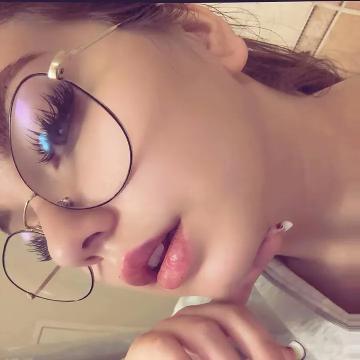 @__dshwqz__