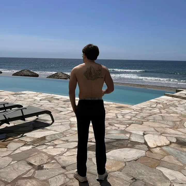@esqquer