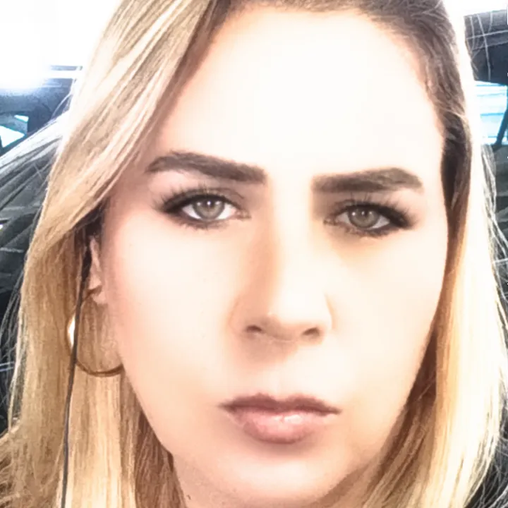 @lucianaleonardo15