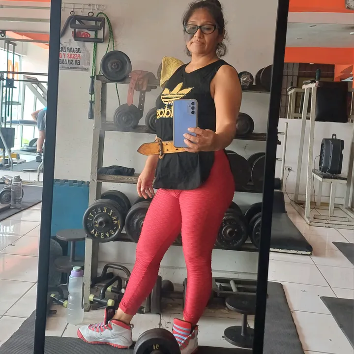 holly_fit_gim