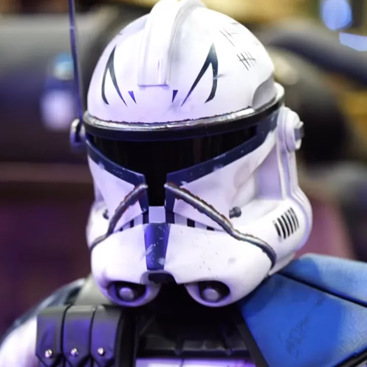the_cosplaylorian