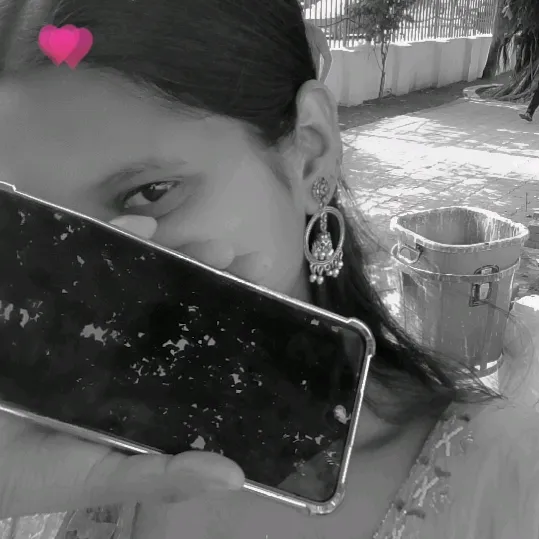@rauniyar__625__girl
