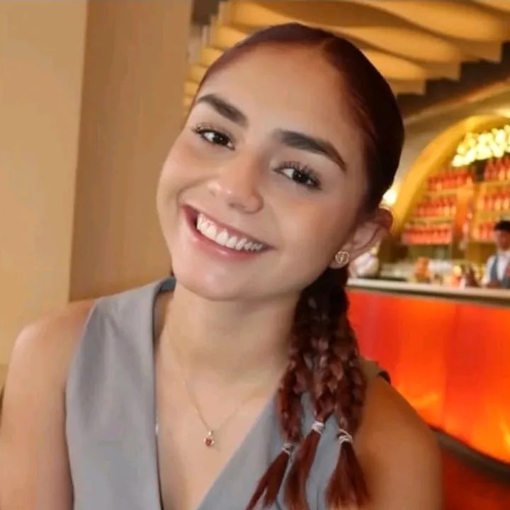 janacamposhermosa