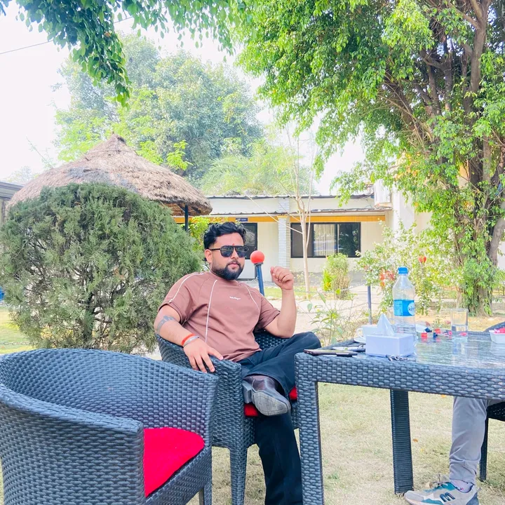 @himanshu_869