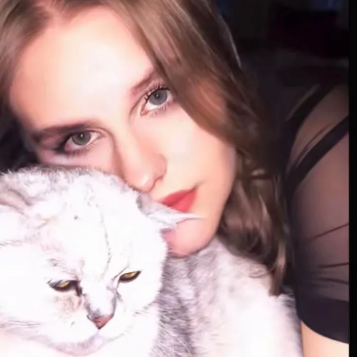 pollyshit2
