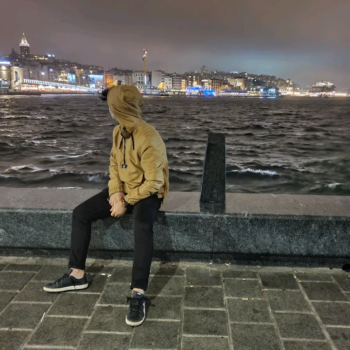mavi_solum
