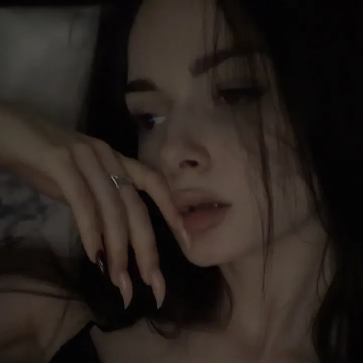 @glossy_words