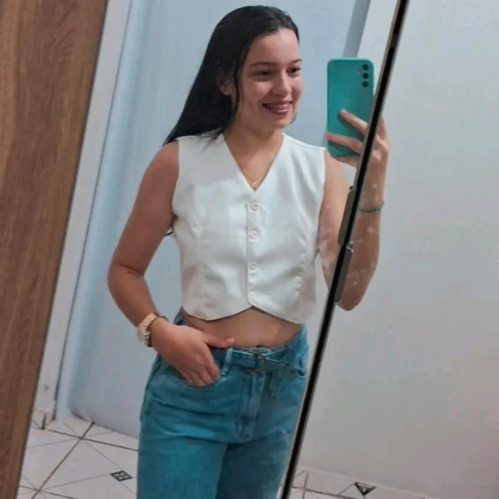 @andressaanne21