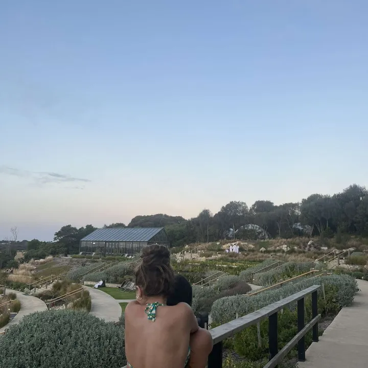 @ella..ojaimi