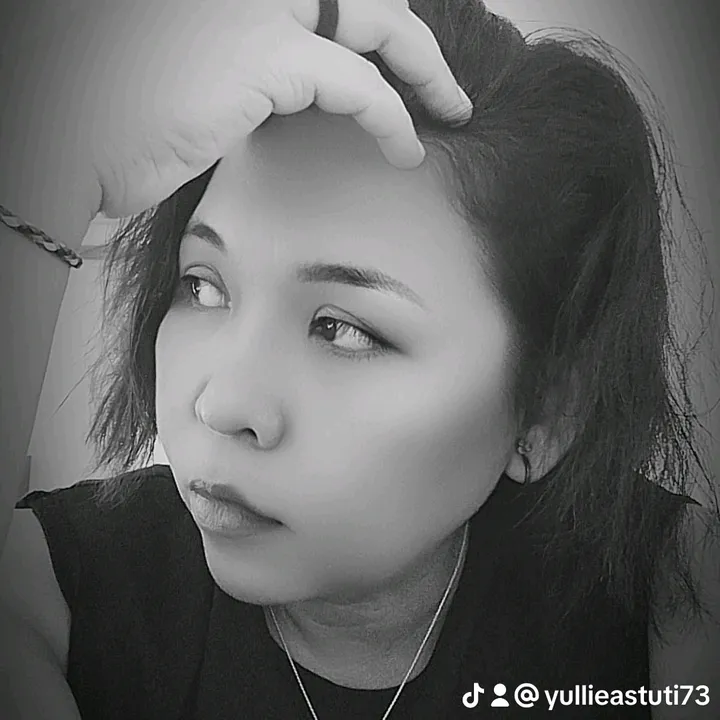 yullieastuti73