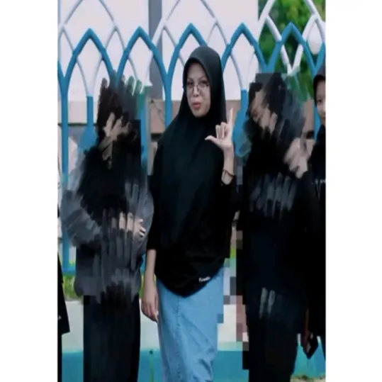 @teteh_faraa