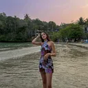 @jackiehayek_