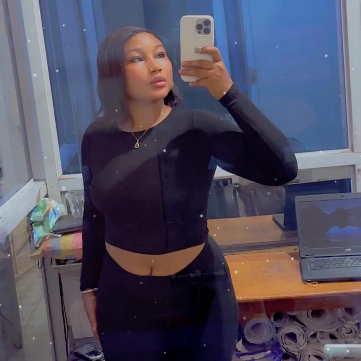 lipsyjallow