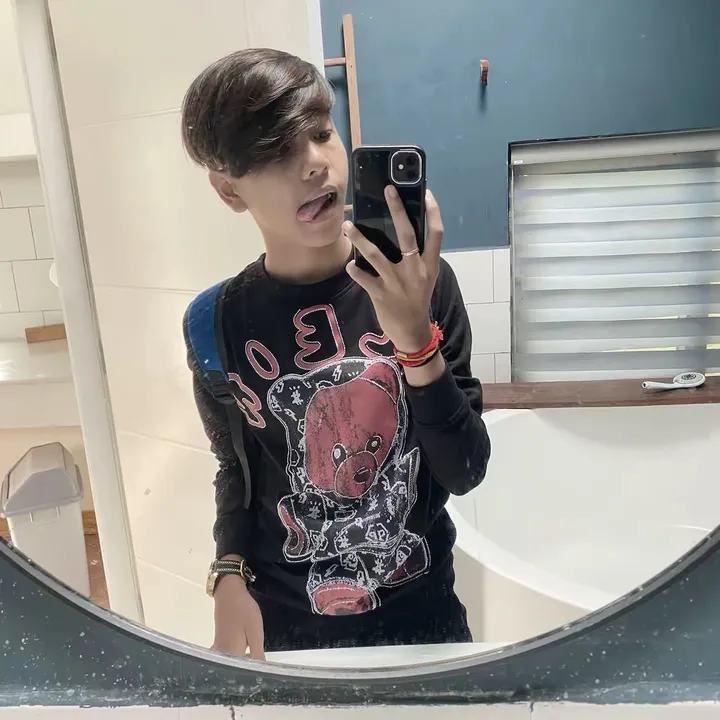 sak_boy_smos1