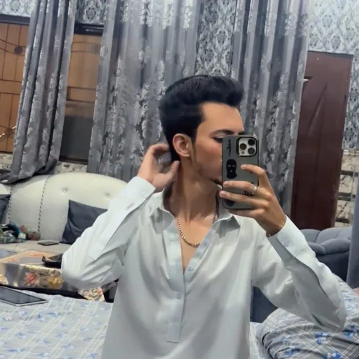 @mr_arqam1