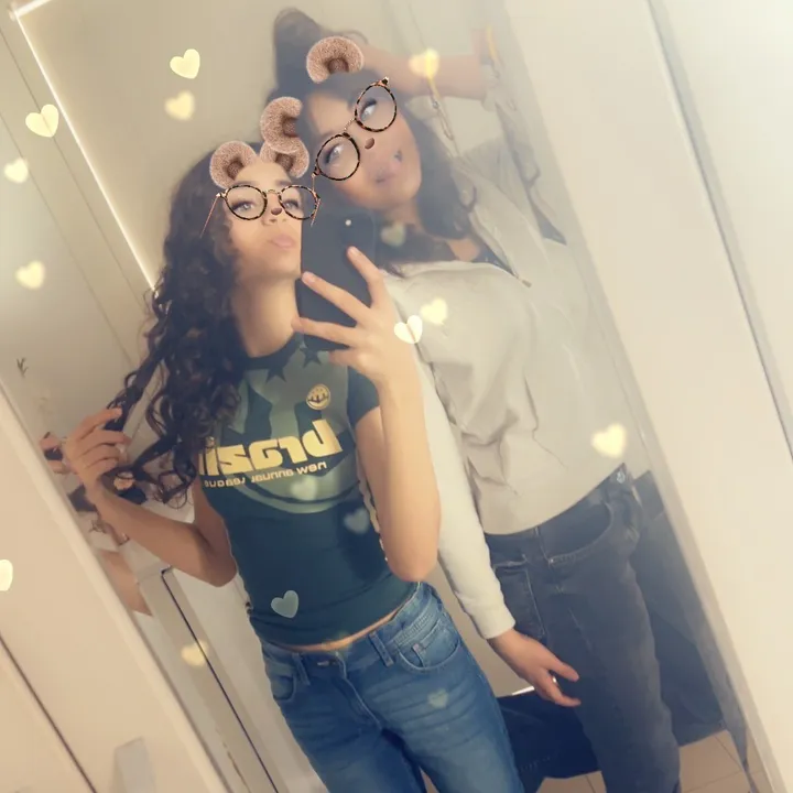 bestbrunettebombss