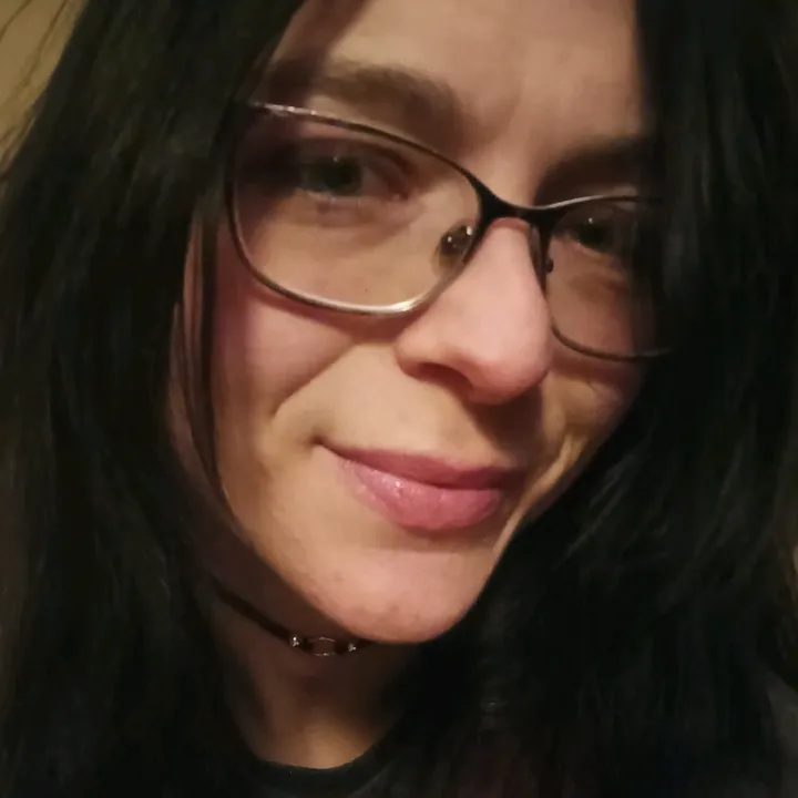 @tiffanyglasss