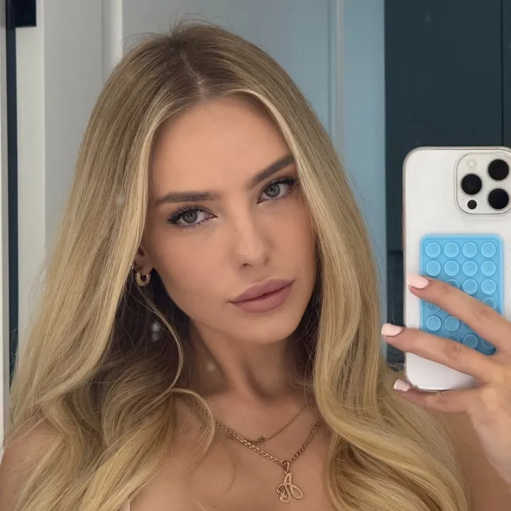anastasialax