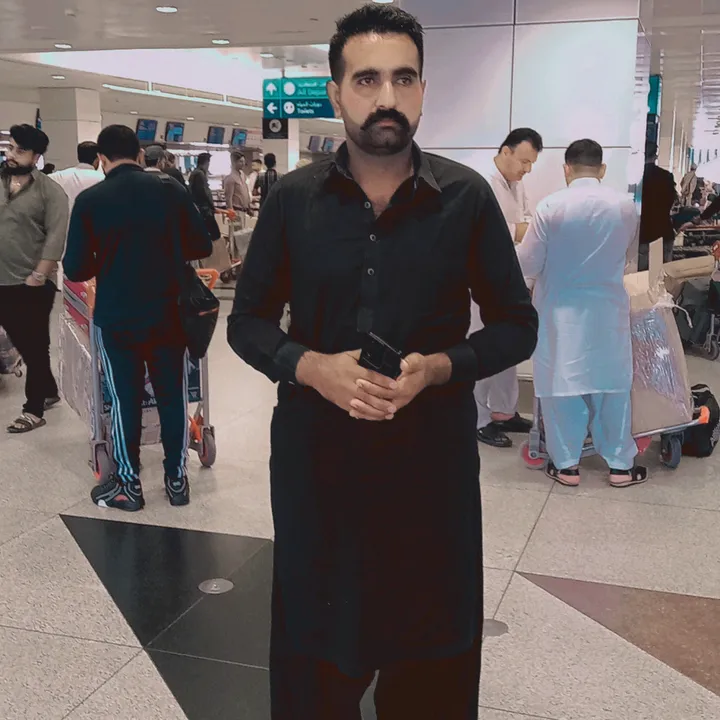 saqlain_raza_222