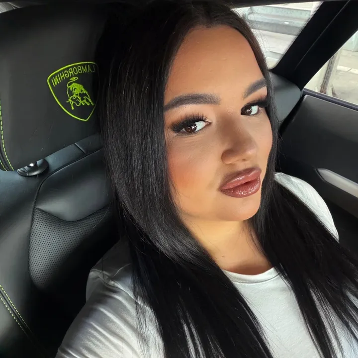 @divadinaa