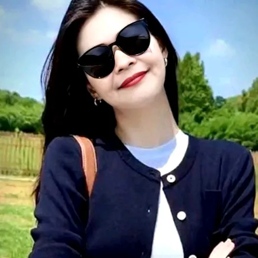 dahlialia976