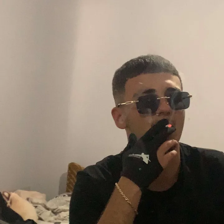 eyoo_le0nnii