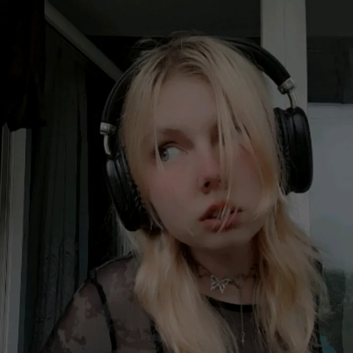@polinaiscrazy