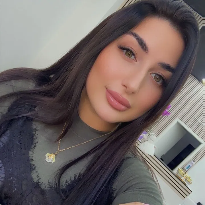 @laura20051993