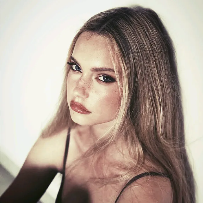 @cecilyvolkova